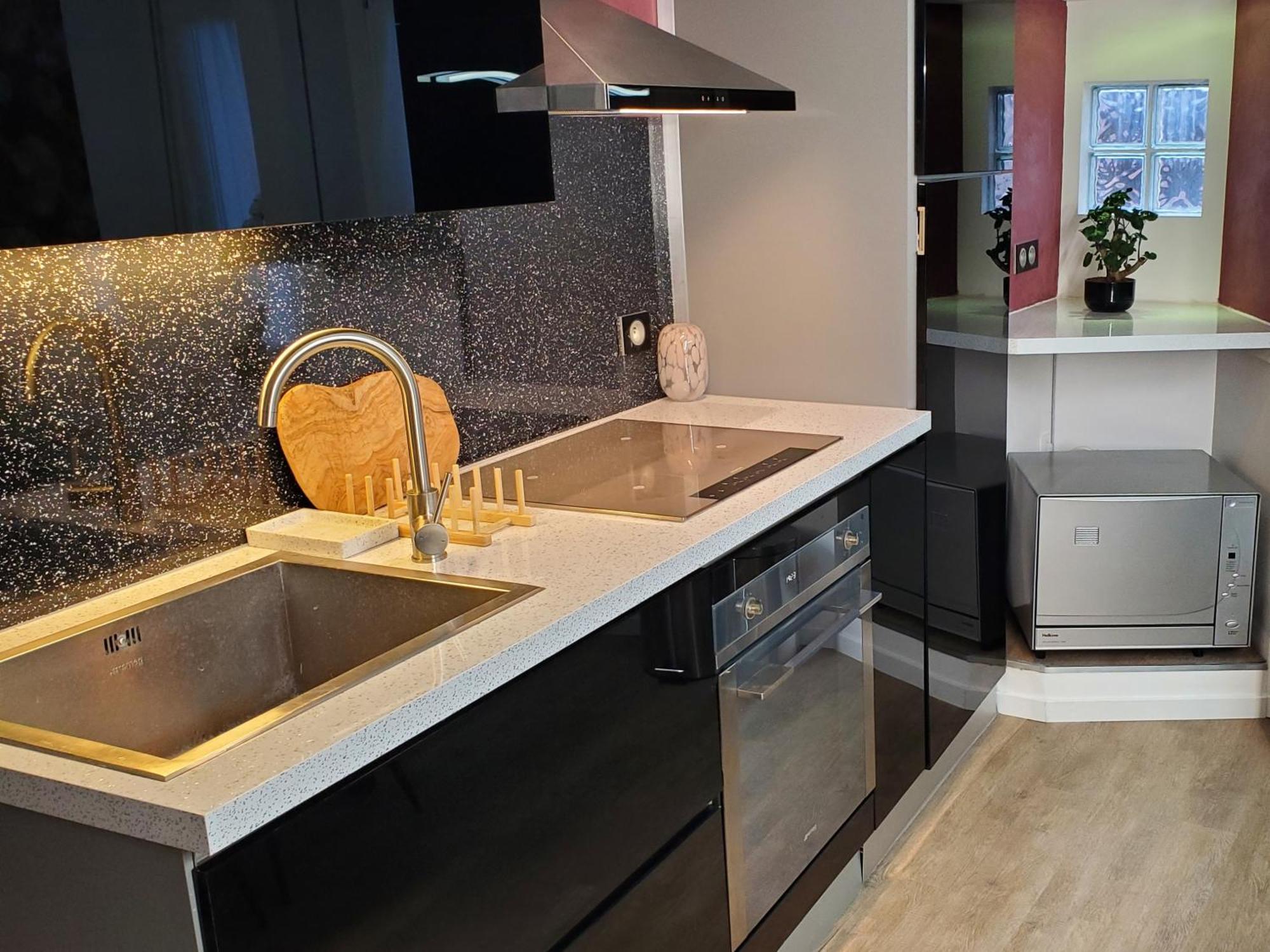 Mirka & Franck Apartment Chic 4" Stars Parking Free, Garage & Wine With Avantages Pack Colmar Buitenkant foto